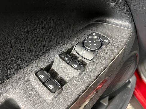 Used 2018 Ford EcoSport SE w/ SE Convenience Package FWD image 17