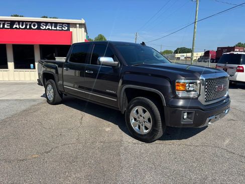 Used 2015 GMC Sierra 1500 Denali w/ Driver Alert Package AWD/4WD image 5