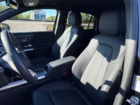 Certified 2025 Mercedes-Benz GLA 250 4MATIC image 15