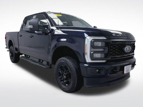 Used 2025 Ford F250 XL w/ STX Appearance Package image 2
