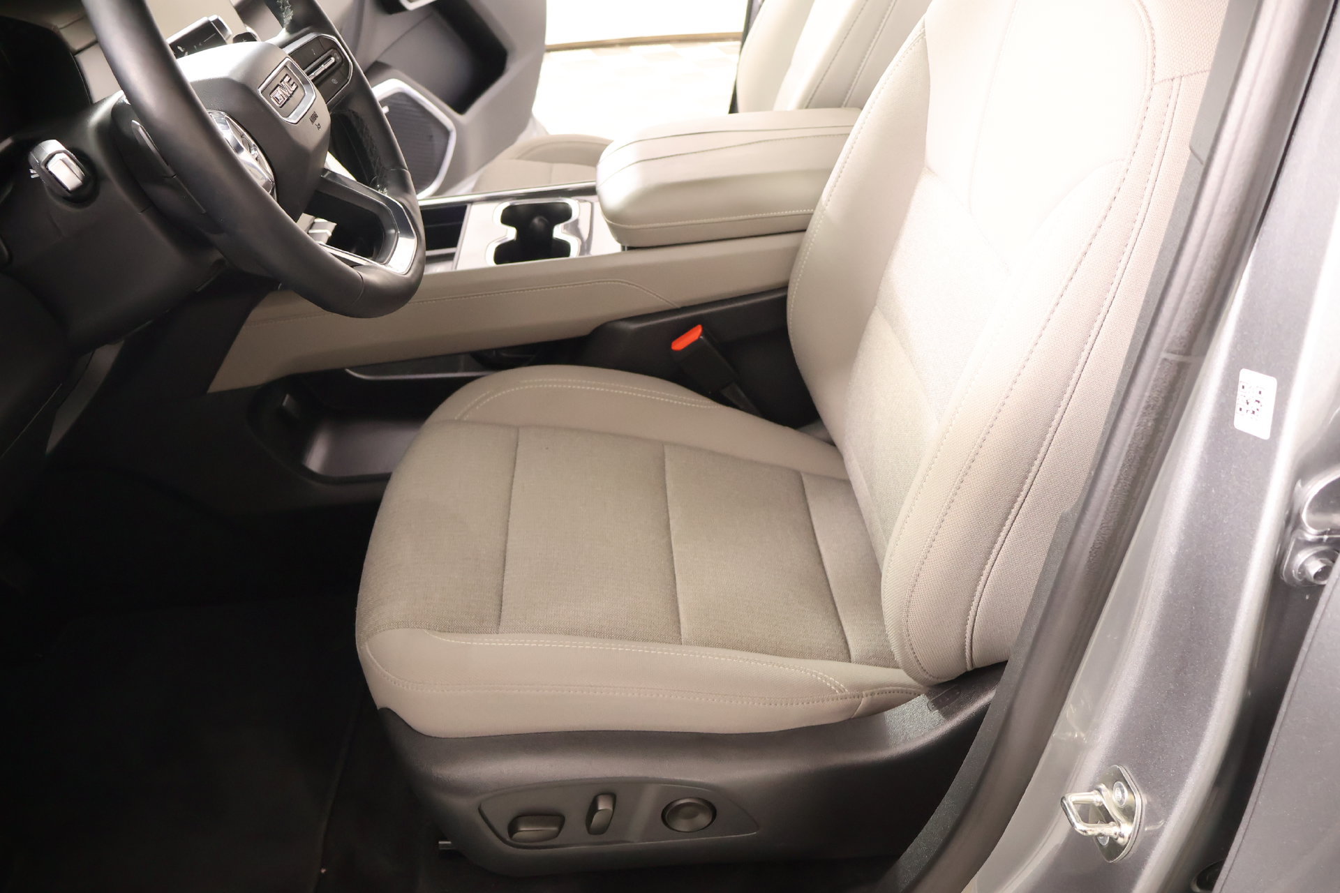 Used 2026 GMC Acadia Elevation FWD image 10