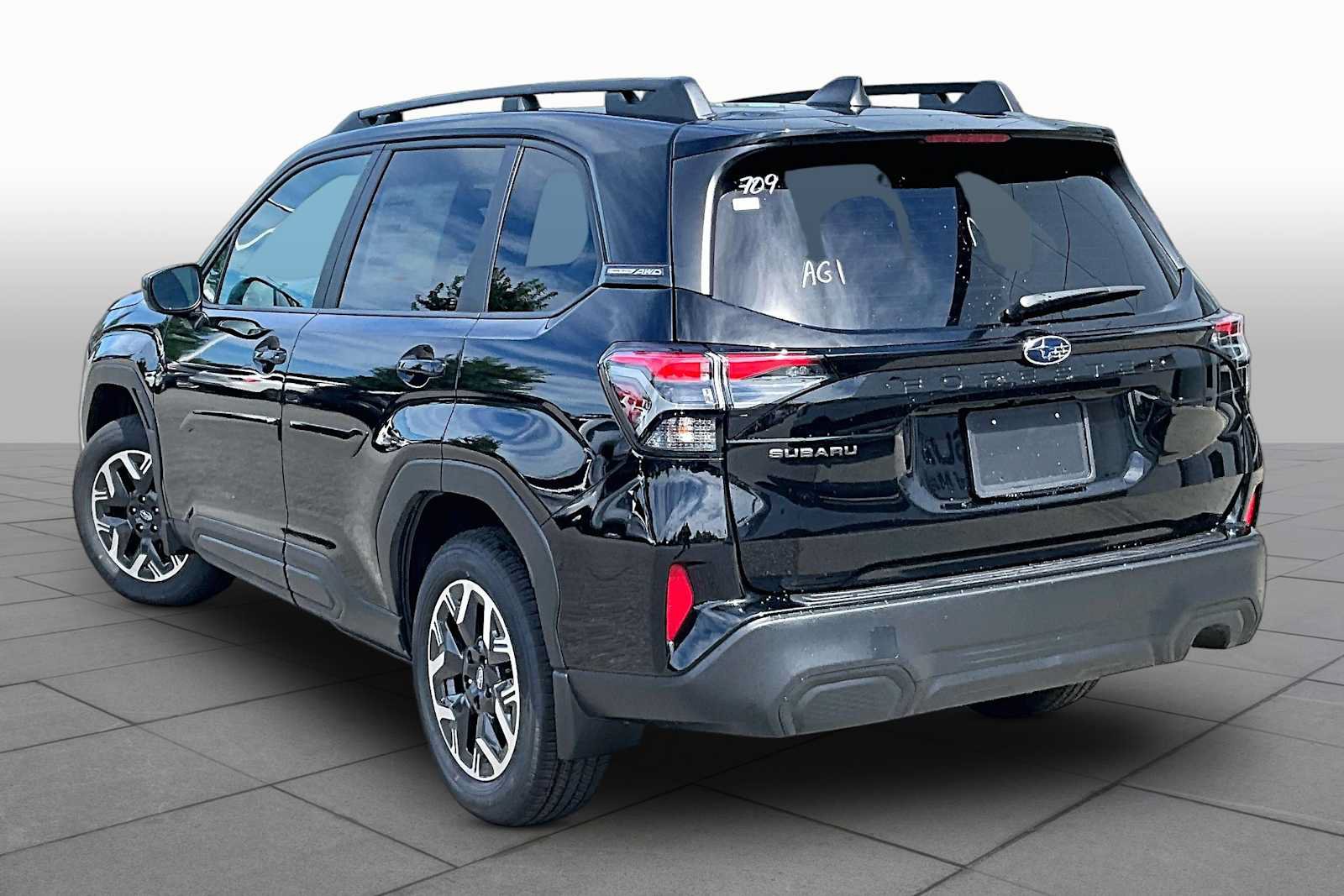 New 2026 Subaru Forester Premium AWD/4WD image 11