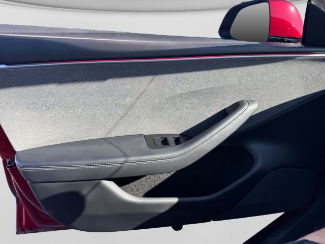 Used 2025 Tesla Model 3 Long Range RWD image 10