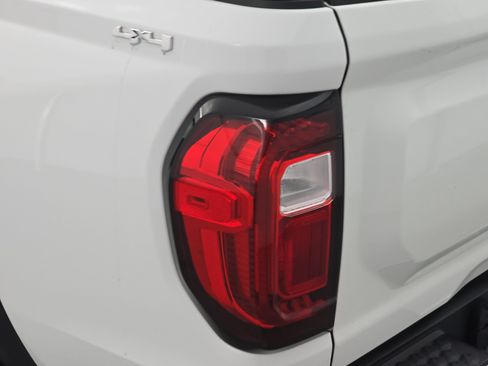 Used 2025 GMC Canyon Elevation w/ Convenience Package AWD/4WD image 35
