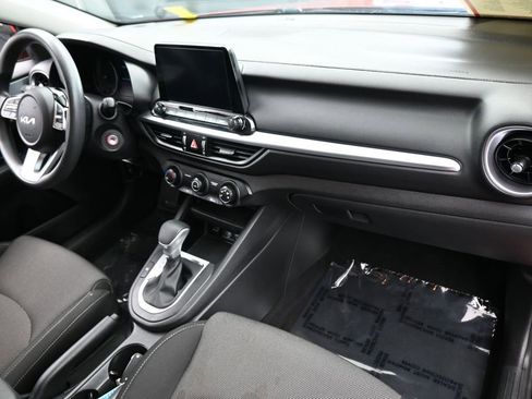 Used 2023 Kia Forte LXS w/ LXS Technology Package image 38