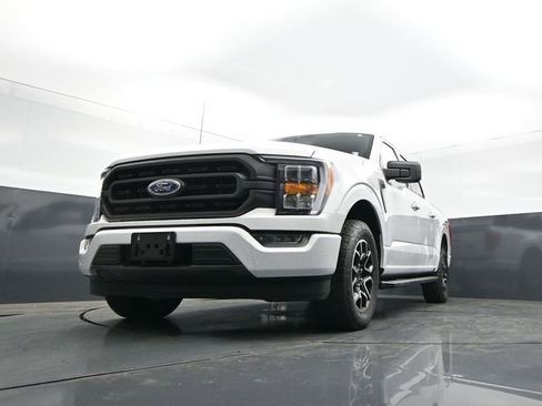 Used 2021 Ford F150 XLT w/ Equipment Group 302A High RWD image 26