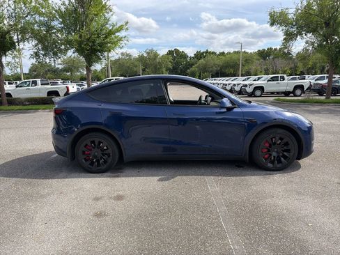 Used 2021 Tesla Model Y Long Range AWD/4WD image 6