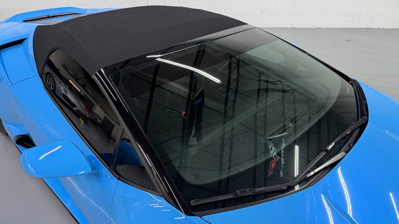 Used 2020 Lamborghini Huracan EVO RWD image 7