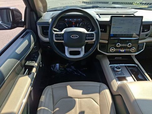 Used 2024 Ford Expedition Limited RWD image 13