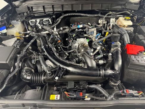 Used 2024 Ford Bronco Wildtrak AWD/4WD image 15