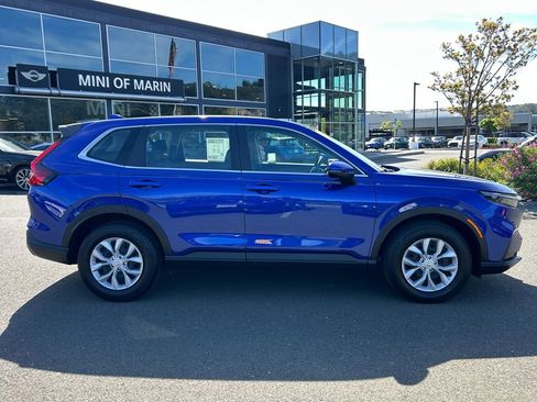 Used 2023 Honda CR-V LX image 6