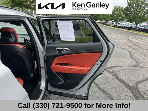 Certified 2023 Kia Sportage SX AWD/4WD image 51