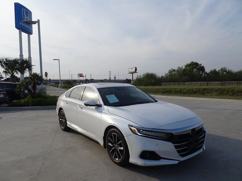 Used 2021 Honda Accord EX-L image 3