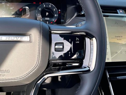 New 2026 Land Rover Range Rover Velar S image 18