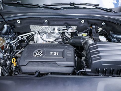 Used 2021 Volkswagen Atlas SE w/ Panoramic Sunroof Package image 39