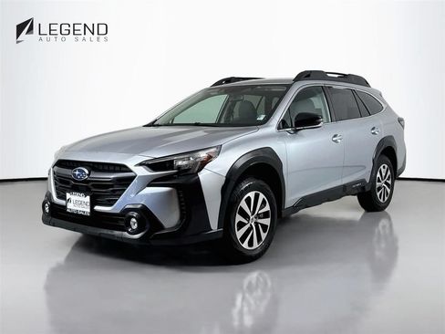 Used 2024 Subaru Outback Premium AWD/4WD image 1