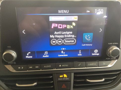 Used 2025 Nissan Altima 2.5 SV FWD image 25