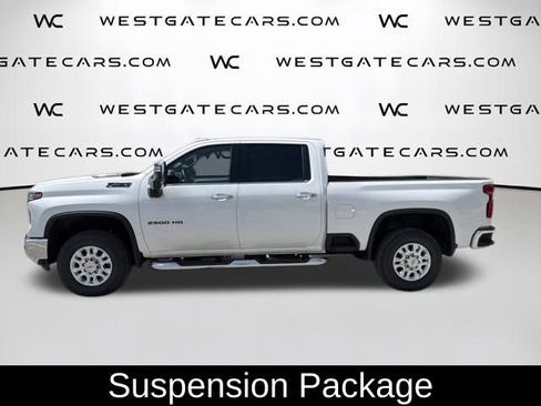 Used 2024 Chevrolet Silverado 2500 LTZ w/ LTZ Convenience Package AWD/4WD image 11