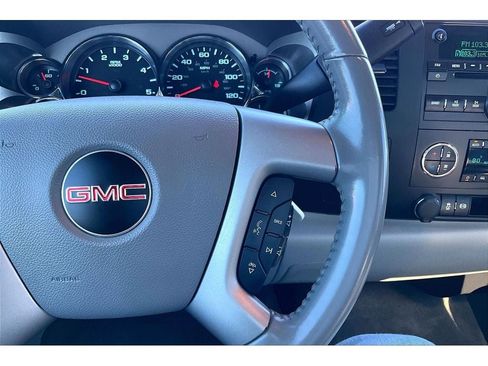 Used 2012 GMC Sierra 2500 SLE w/ SLE Preferred Package AWD/4WD image 20