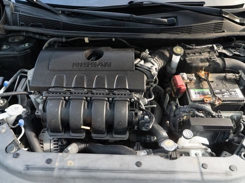 Used 2019 Nissan Sentra SR FWD image 38