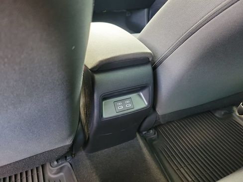 Used 2024 Toyota Corolla LE FWD image 11