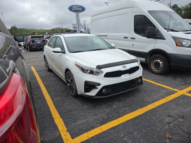 Used 2021 Kia Forte LXS FWD image 2