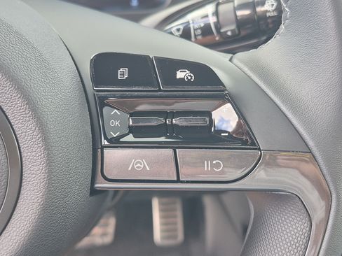New 2026 Hyundai Elantra SEL Sport FWD image 31