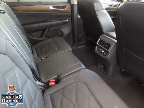 Used 2024 Volkswagen Atlas SE image 26