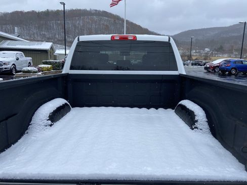 Used 2020 RAM 1500 Tradesman w/ Chrome Appearance Group image 23