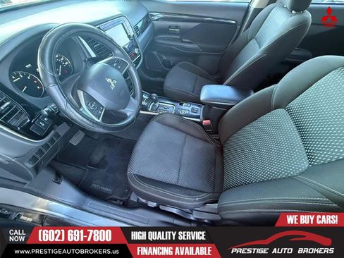 Used 2020 Mitsubishi Outlander LE AWD/4WD image 22