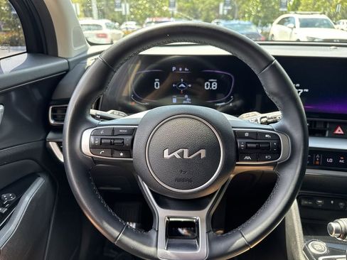 Used 2024 Kia Sportage EX image 49