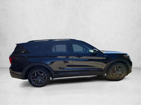 New 2026 Ford Explorer ST-Line w/ ST-Line Street Pack image 6
