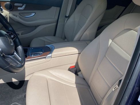 Certified 2022 Mercedes-Benz GLC 300 4MATIC image 6