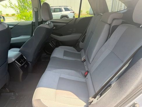 Used 2025 Subaru Outback Premium AWD/4WD image 22