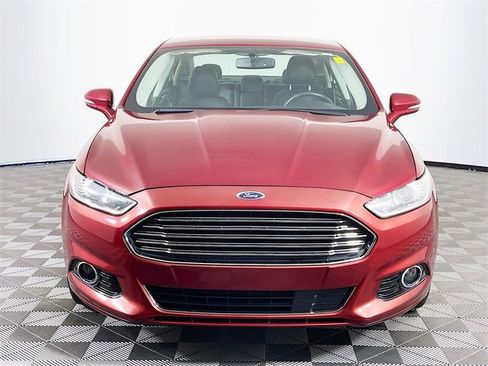 Used 2013 Ford Fusion Titanium image 3