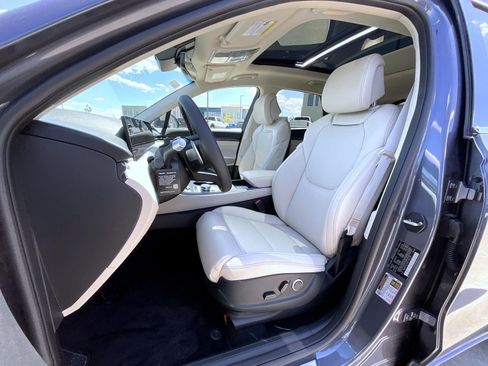 New 2026 Genesis GV70 2.5T Select AWD/4WD image 11