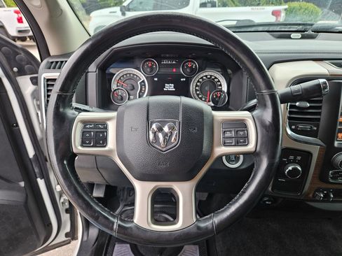 Used 2014 RAM 2500 Laramie w/ Convenience Group AWD/4WD image 15