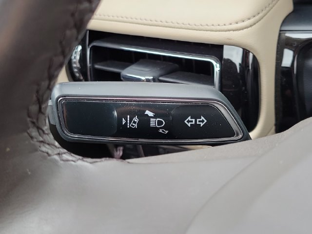 Used 2022 Lincoln Nautilus Reserve AWD/4WD image 13