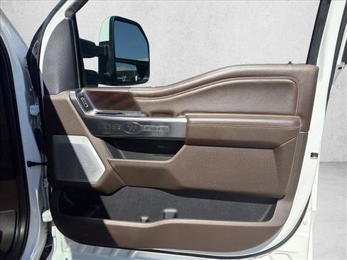 Used 2024 Ford F250 King Ranch w/ Chrome Package AWD/4WD image 29