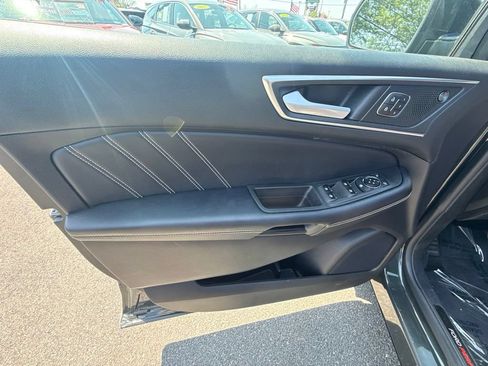 Used 2022 Ford Edge ST w/ Equipment Group 401A AWD/4WD image 16