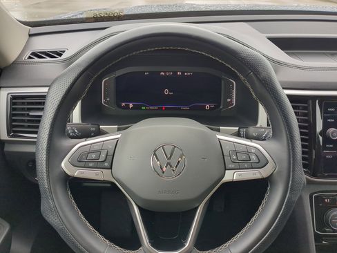 Used 2022 Volkswagen Atlas SEL image 16