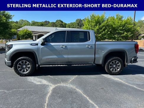 Used 2025 GMC Sierra 1500 AT4 w/ AT4 Premium Package AWD/4WD image 11