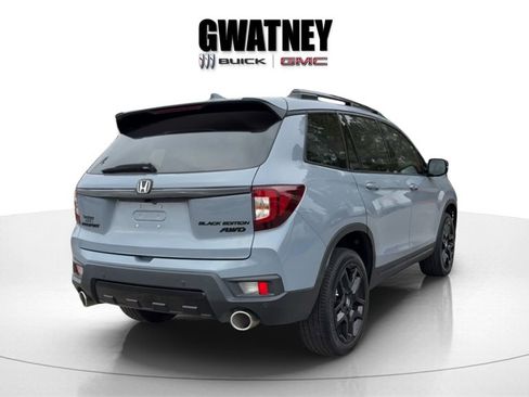 Used 2024 Honda Passport Black Edition image 7