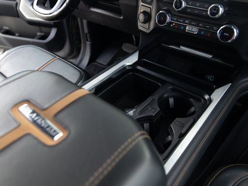 Used 2024 Ford F350 Platinum w/ FX4 Off-Road Package image 25