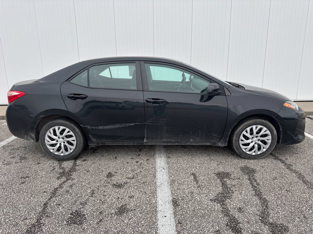Used 2019 Toyota Corolla LE FWD image 9