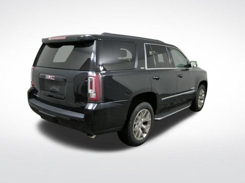 Used 2016 GMC Yukon SLT w/ Open Road Package AWD/4WD image 3