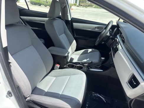 Used 2016 Toyota Corolla LE FWD image 16