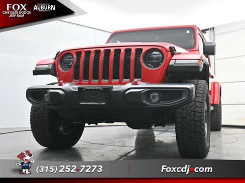 Used 2022 Jeep Gladiator Rubicon w/ LED Lighting Group AWD/4WD image 19
