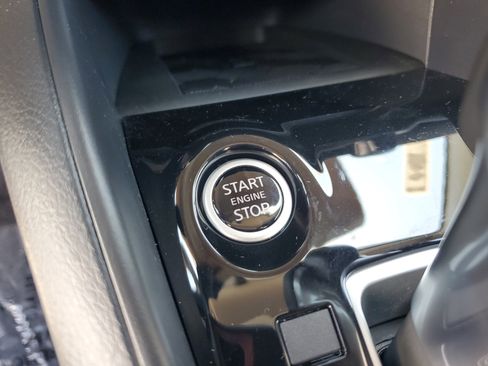 New 2025 Nissan Versa SR w/ Trunk Package image 23