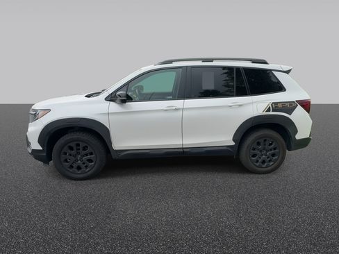 Used 2023 Honda Passport TrailSport image 6